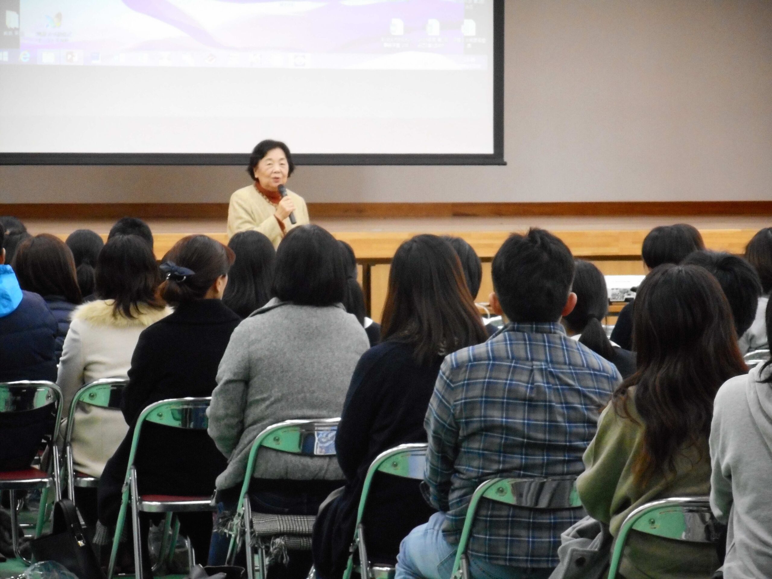 2016/12/10　イギリス研修旅行説明会・部活動(卓球部）