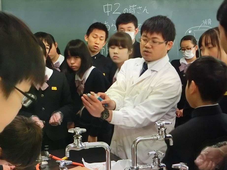 2017/03/17　授業風景（中2生物）