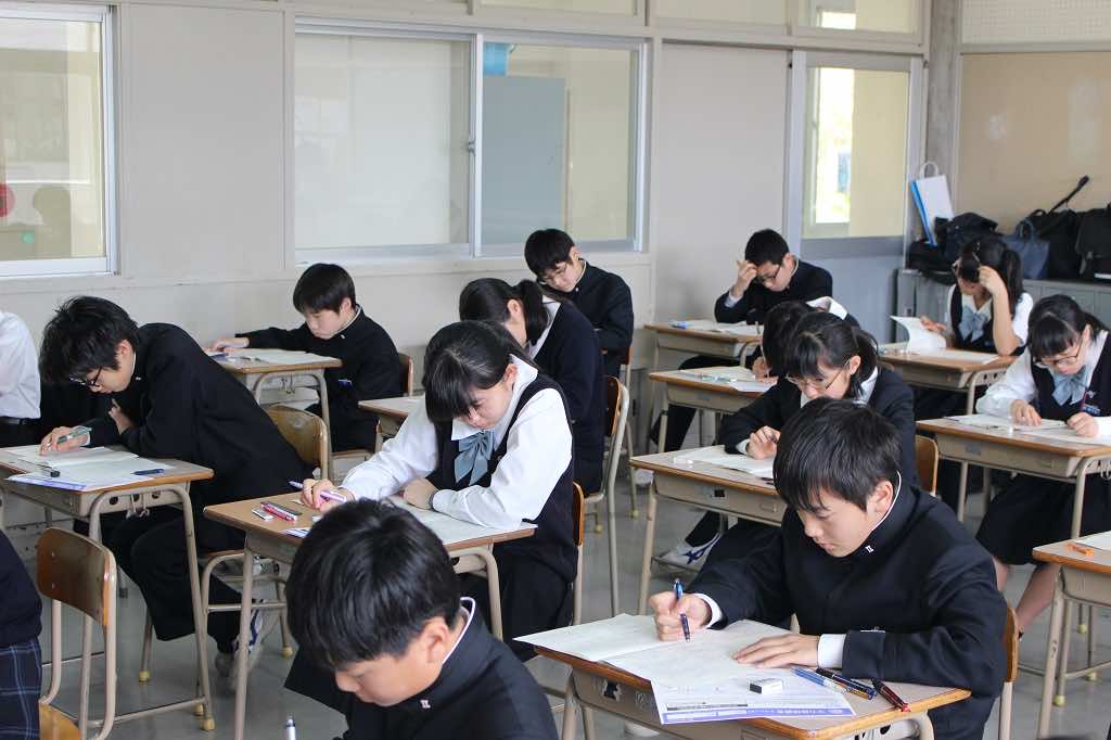 2017/04/18　中学1・2年生学力推移調査　中学3年生全国学力・学習状況調査