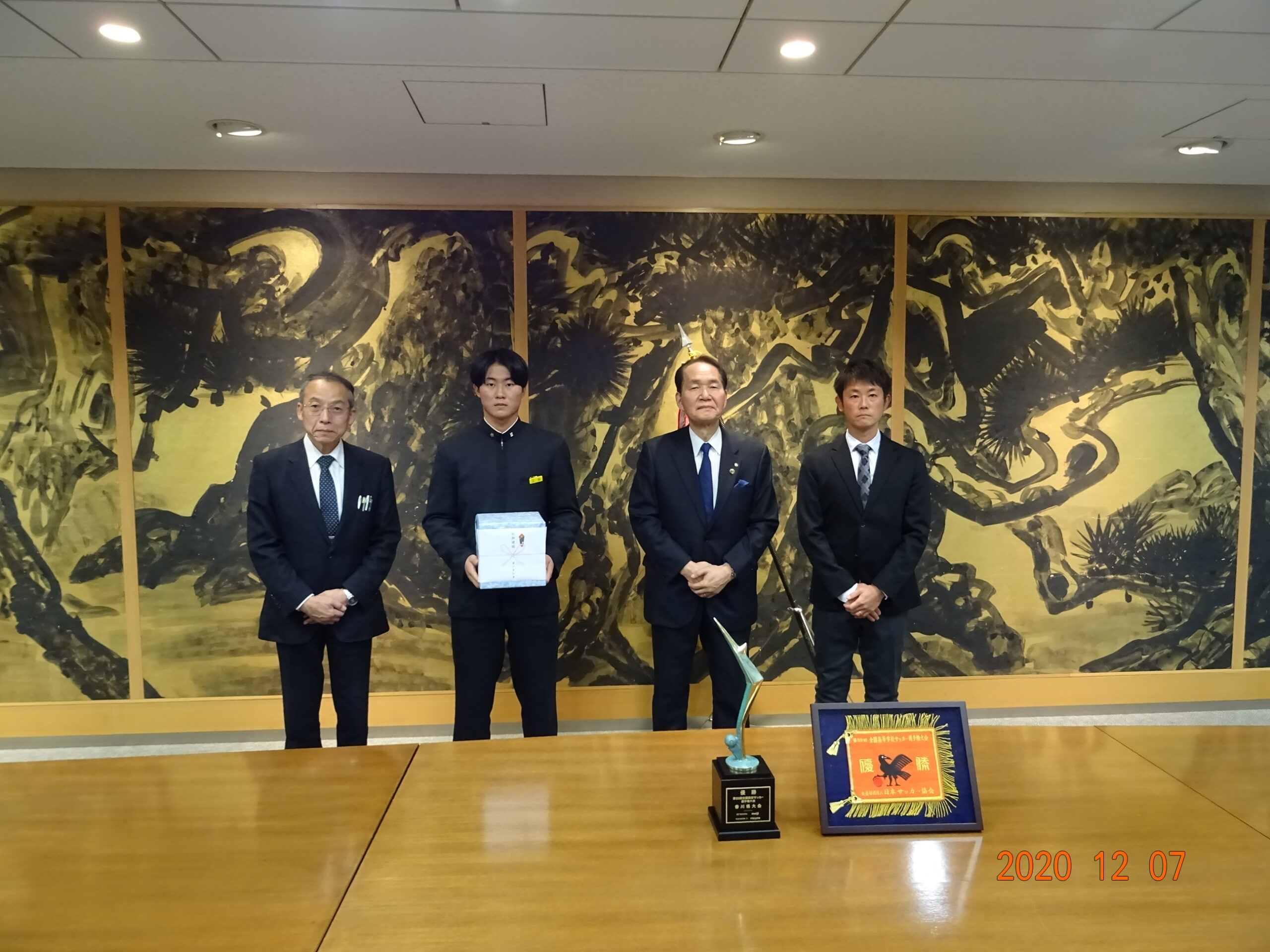 2020/12/08　サッカー部　県知事表敬訪問